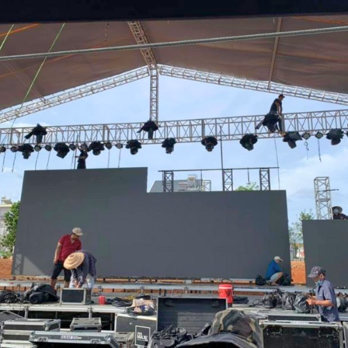 Sân khấu sự kiện